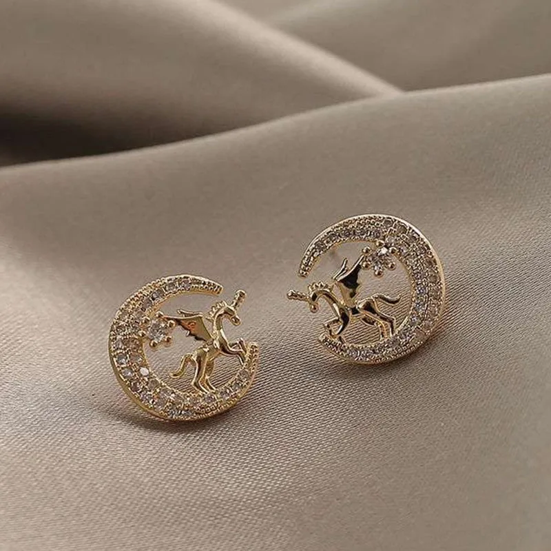 Trendy Cute Crystal Stud Earrings